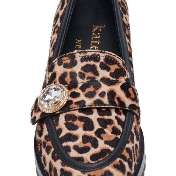 NEW! Posh Leopard Crystal Casual Loafers in size 6. - Picture 3 of 10